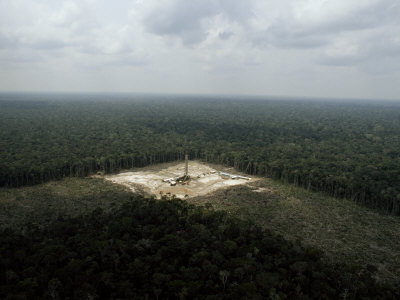 Oil Drilling Rig In The Rain Forest Near The Rio Jurua Amazon River Basin Brazil Wrm In English